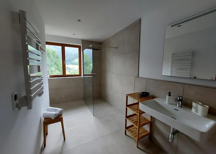 彼得度假屋 * 滨湖采尔